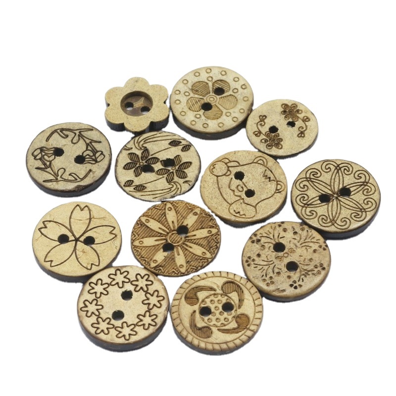 Spot wholesale fashion coconut shell button advanced laser carving craft shirt button