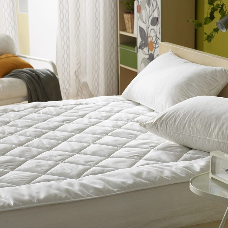 Bed Covers Queen Size Quilted Fitted Pad Microfiber Mattress Protector