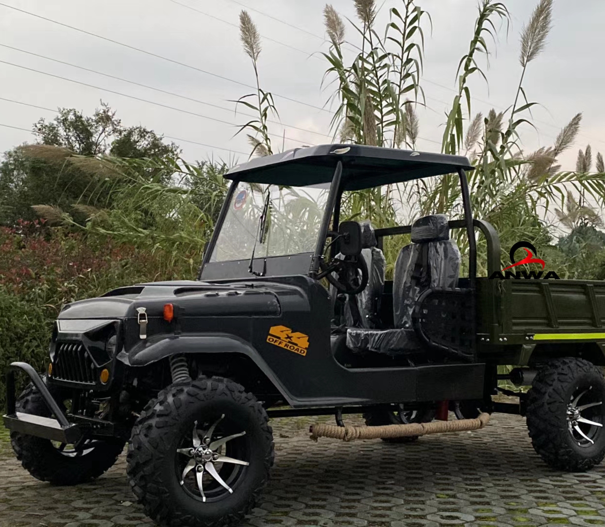 Высокое качество бензиновый двигатель утилита автомобиль 300CC фермы багги, 4x4 UTV для взрослых