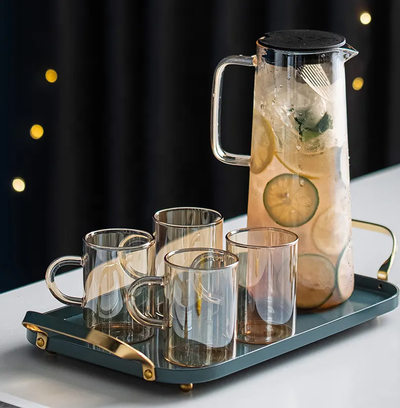 Glass Water Pitcher with Strainer Lid Beverage Glass Carafe for Juice Lemon Water Iced Tea Glass jug