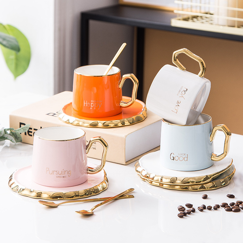 Doyoung Wholesale Nordic Luxury Irregular Gold Handle Ceramic Coffee Tea Mug Cups and Saucer Sets