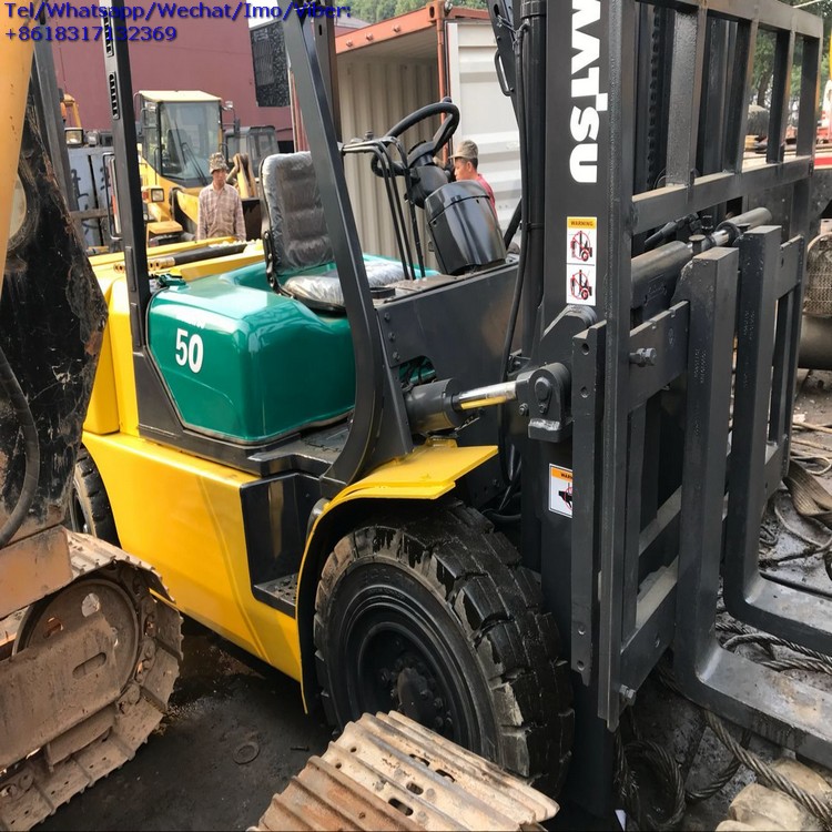 Подъемный вилочный погрузчик Koma''tsu FD50, 5 тонн, сделано в Японии, по низкой цене