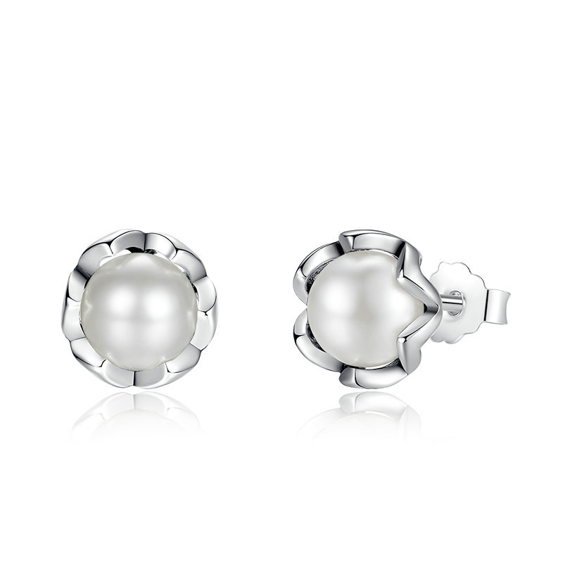Hot sale women's 925 sterling silver earrings fashion trendy pearl stud earrings female ear jewelry in stock