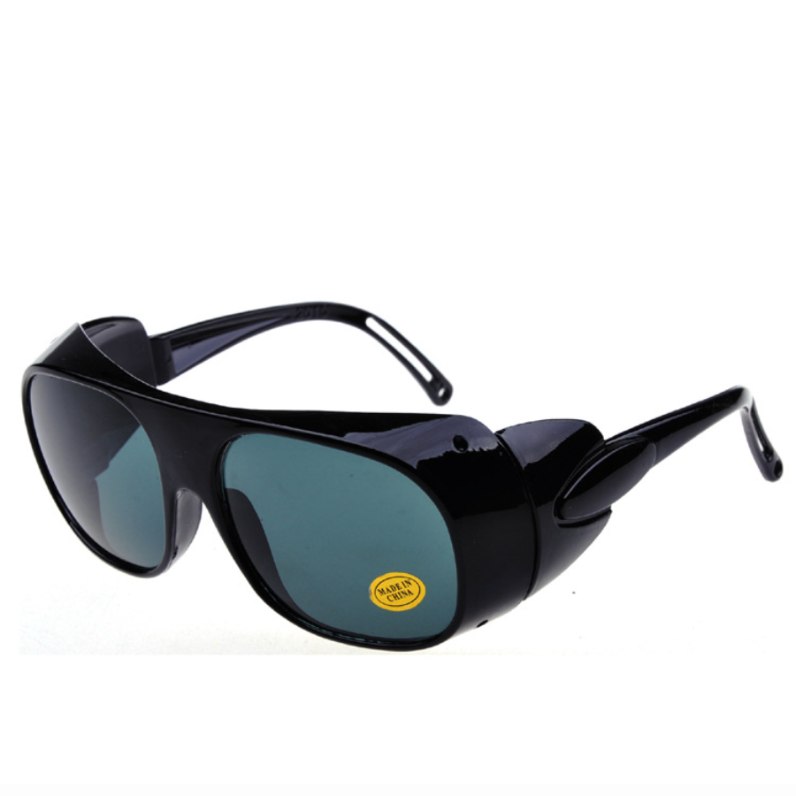 Semi-enclosed anti-spittle splash safety glasses welding anti-arc light glasses.
