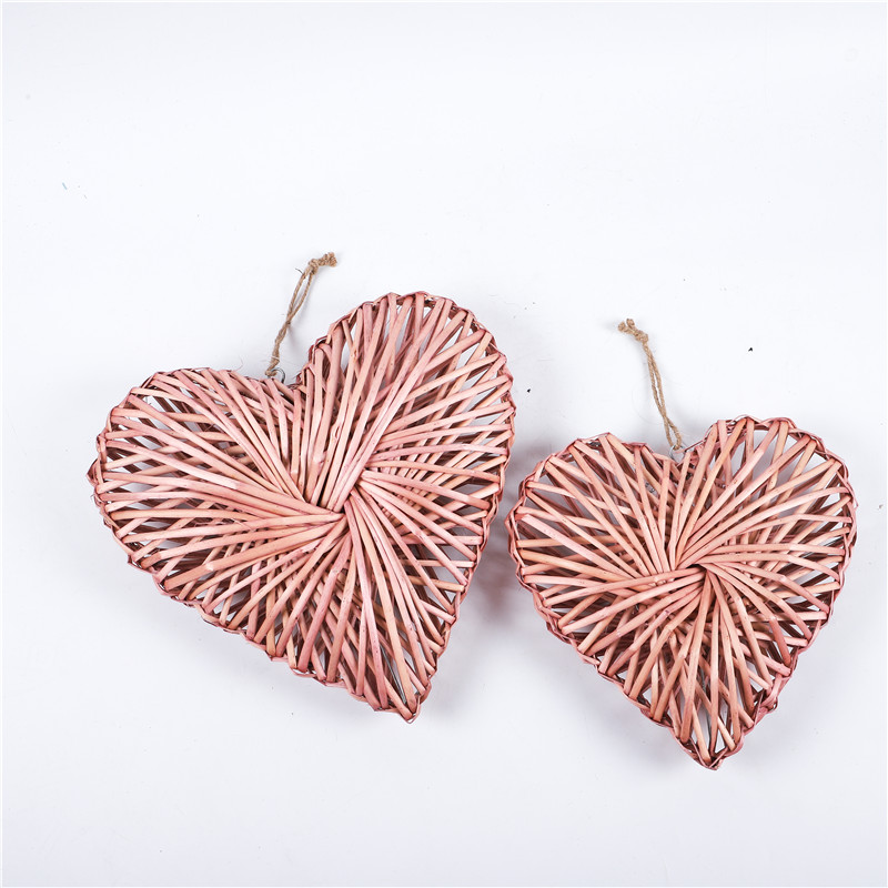 Best Design Wholesale Cheaper Handmade Wicker Willow Heart For Home Decoration Christmas Decoration