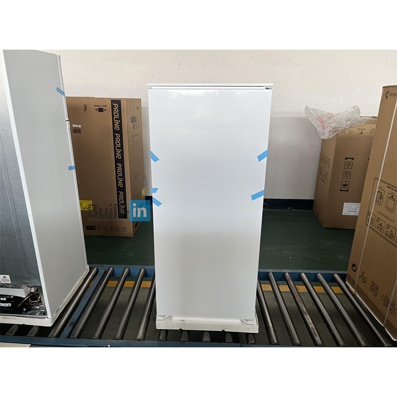 Hot sales 54 cm 200L Built-in Refrigerator-Frezzer Combi Fridge Freezer