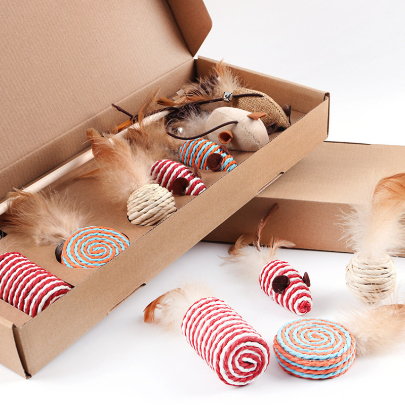Gift box cat toy set mouse shaped candy shape funny playing toys for cats kitten feather cat toys kit