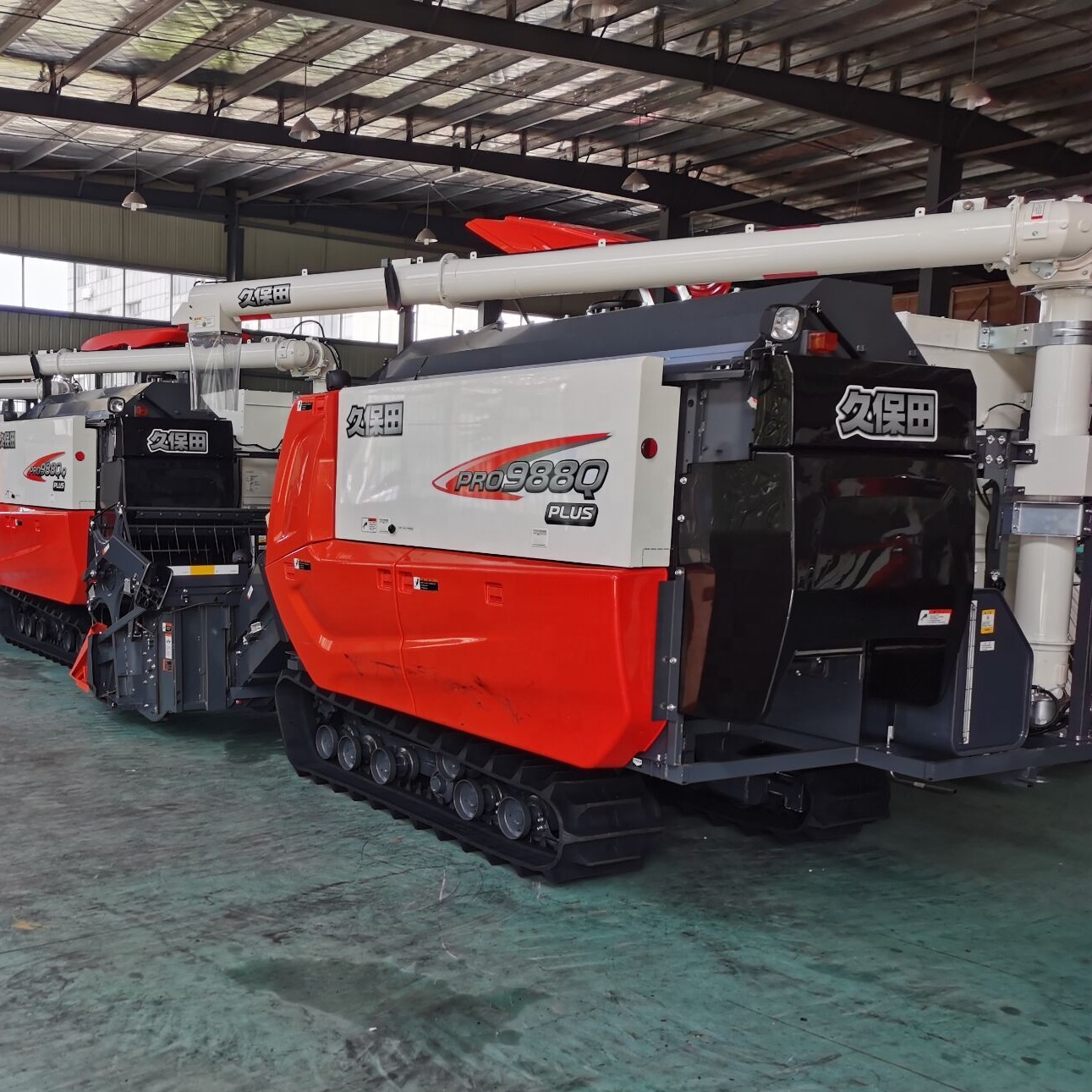 Высококачественный бывший в употреблении рисоуборочный комбайн Kubota 688Q машина для резки пшеницы