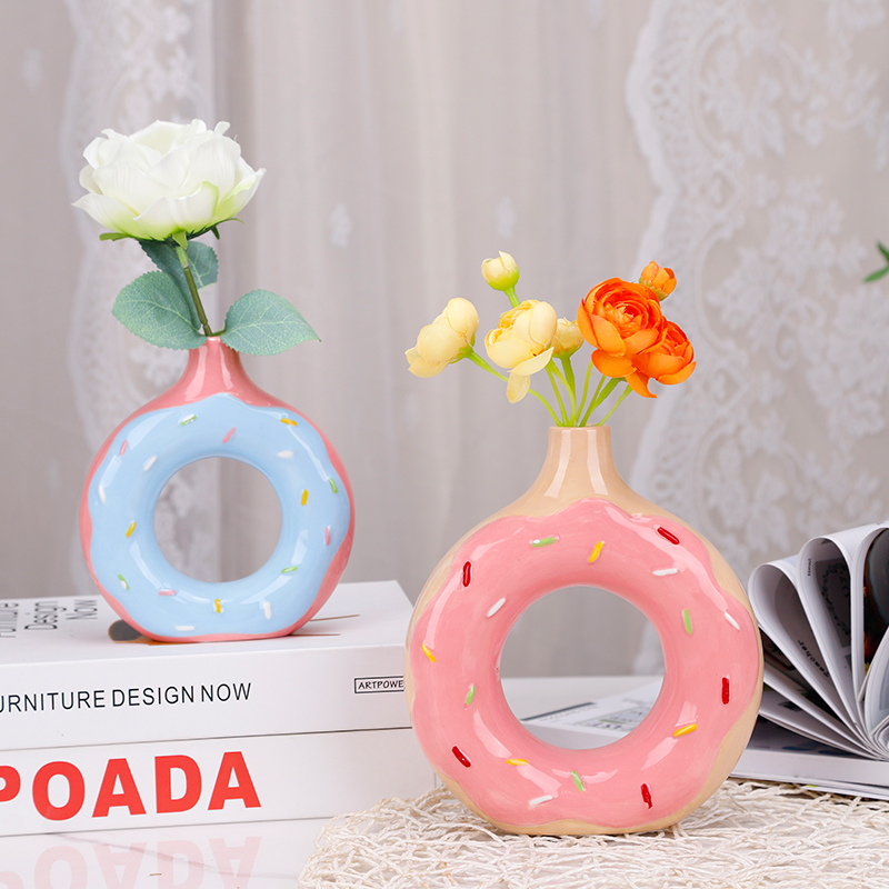 Redeco Nordic Decor Farmhouse Small and Large Circular Hollow Pink White Modern Ceramic Vase Round Ring Donut Vase