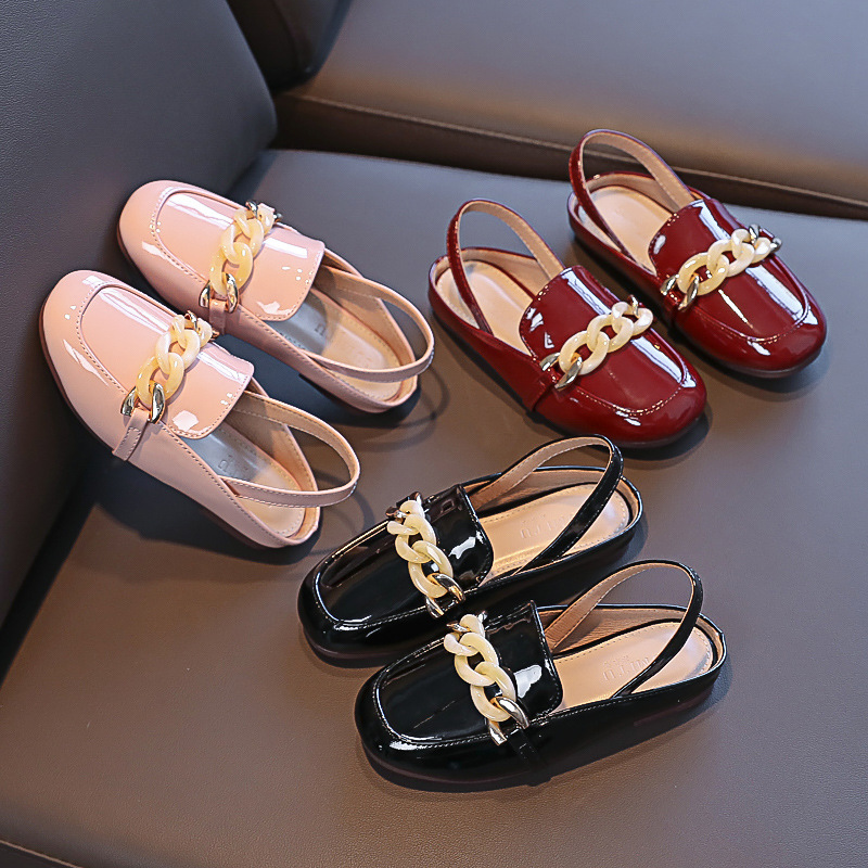 Girls shoes 2021 spring and summer new Baotou net red girls leather shoes princess half slippers soft sole sandals