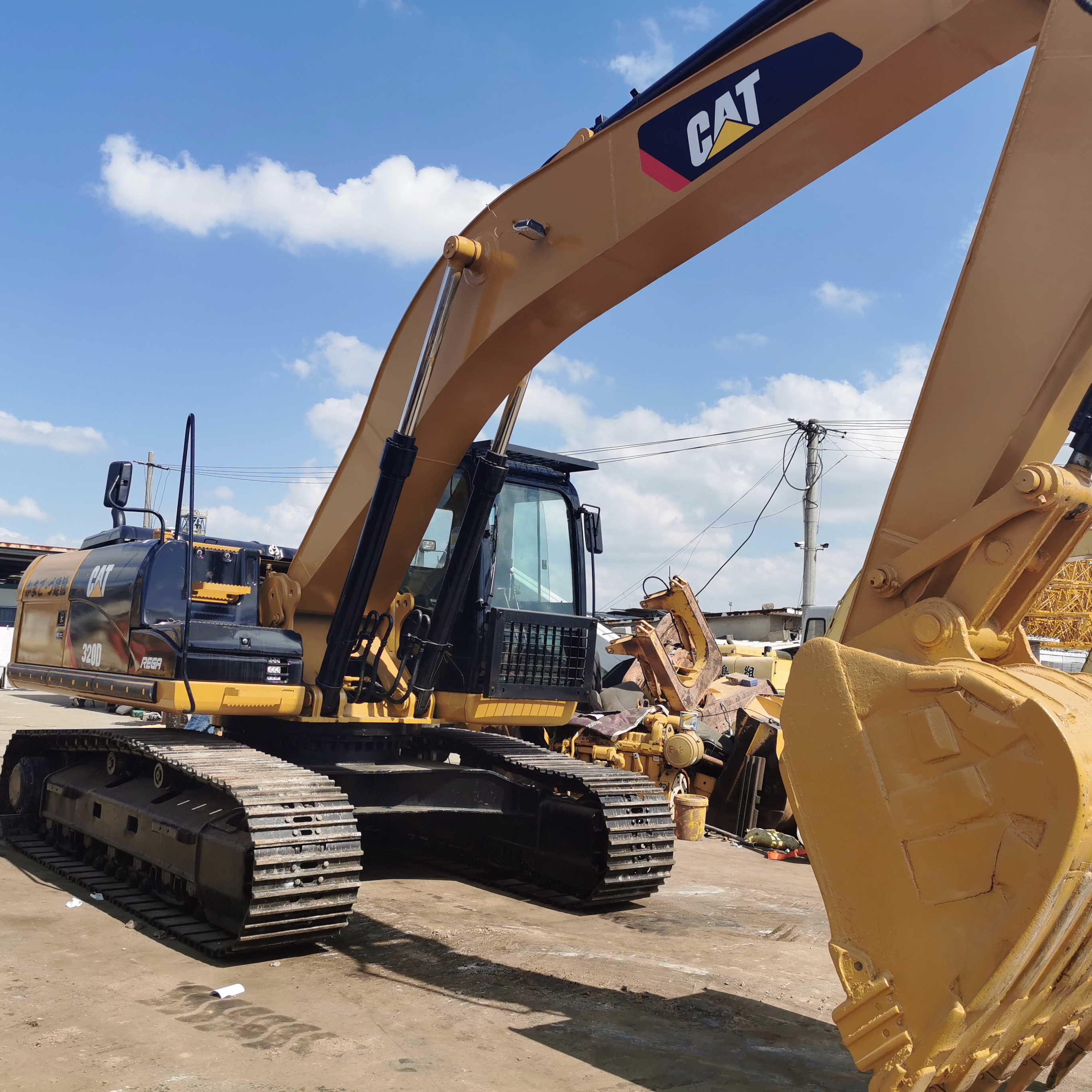 Б/у Строительная гусеница 320D землеройная машина ЭКСКАВАТОРА CAT 320B 320C 330C подержанный экскаватор