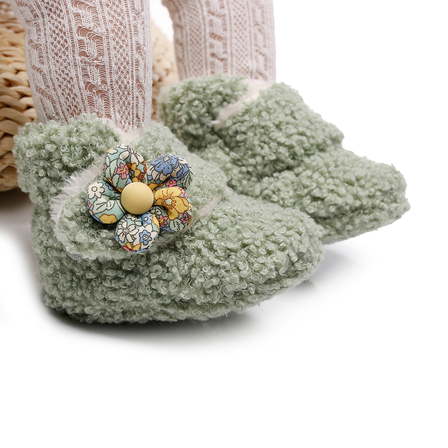 OEM&ODM 2021 Winter Baby Girls Shoes New Ankle Cotton Shoes Girl cotton Boots Cartoon Color Baby Moccasins