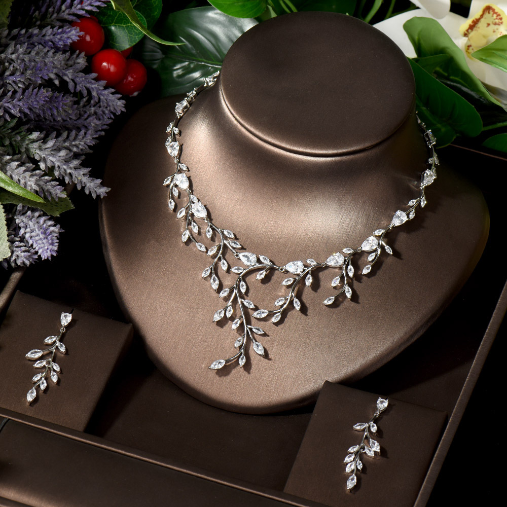 HIBRIDE Top African AAA Cubic Zirconia Leaf Drop Women Party Wedding Necklace and Earring Set Dubai Bridal Jewelry Sets N-1440