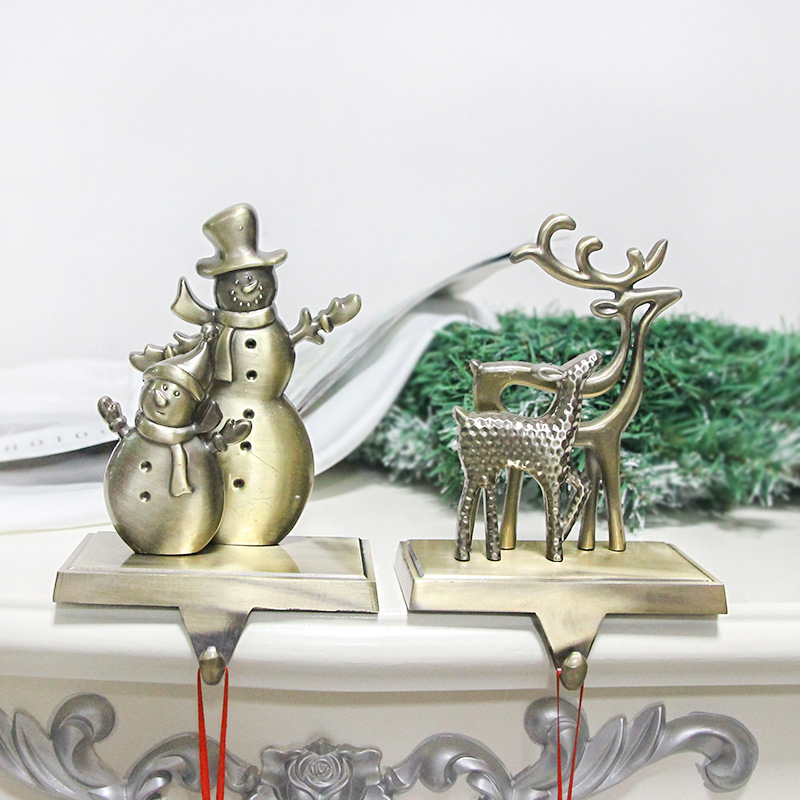 New Original Christmas Reindeer Stocking Hanger Christmas Decoration Zinc Alloy Finish Luxury Stocking Holder