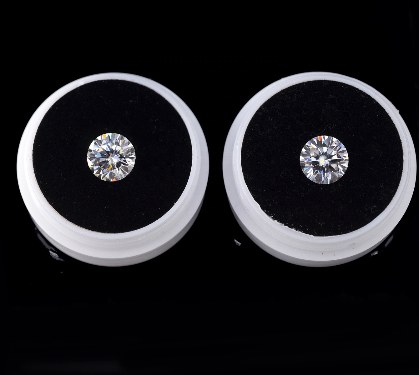 Цена по прейскуранту завода-изготовителя 5 мм F цвет VVS1-2 0.5ct бриллиантовой огранки синтетический незакрепленный Муассанит ювелирных изделий