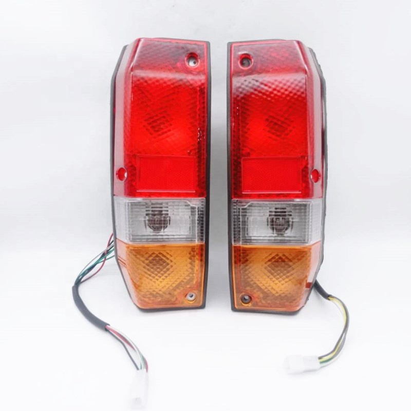 Задний фонарь для toyota land cruiser 75 76 78 79 81550-60470 81560-60331