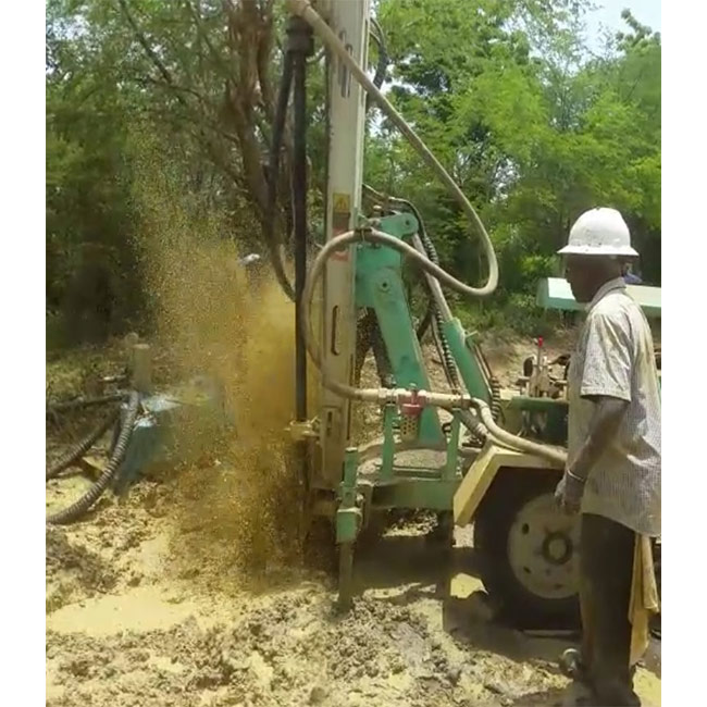 top drive for water and oil 100m Portable small trailer Hydraulic water well drilling rig
