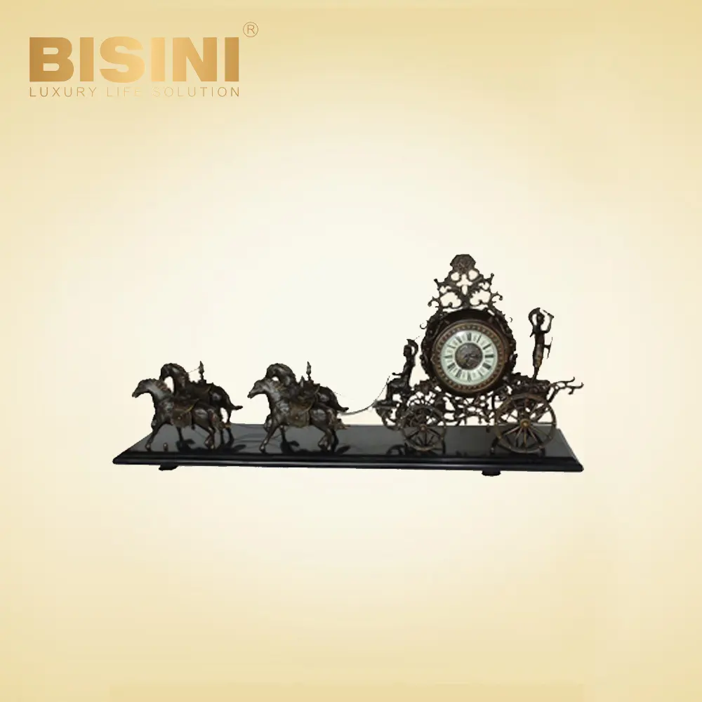 luxury Classic Four-horse carriage Carving superb craftsmanship Cast copper desk clock exquisite clock ornaments table clock