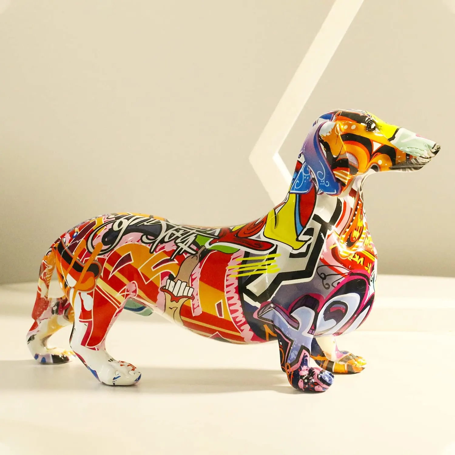 Resin Figurines Custom Home Decoration Animal Sculpture Resin Graffiti Dachshund Dog Statue