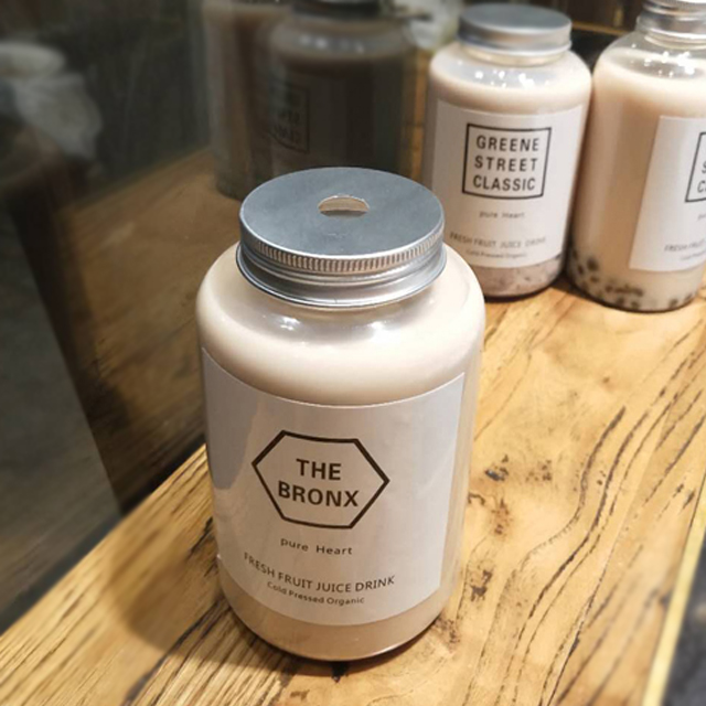 600ml-650ml Smoothie Jar Round Clear Bubble Boba Tea Cups with your logo