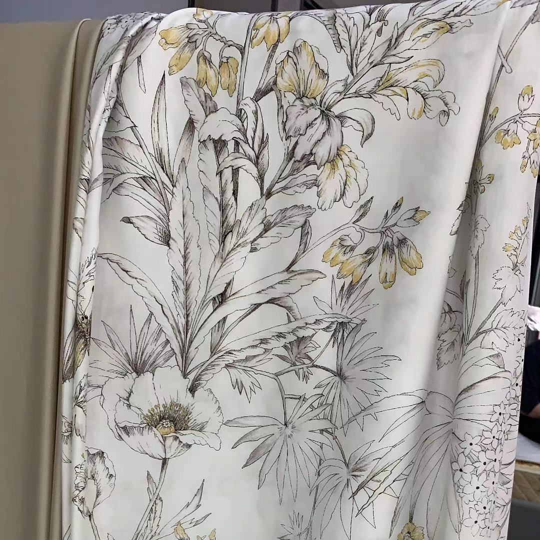 Luxury 100% lyocell tencel bedding sets customized print designs bed sheet set