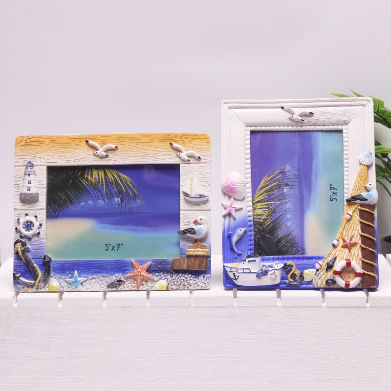 Hot Sale Home Decoration Resin Crafts Wholesale Custom Hand Painted Beach Style Picture Frames