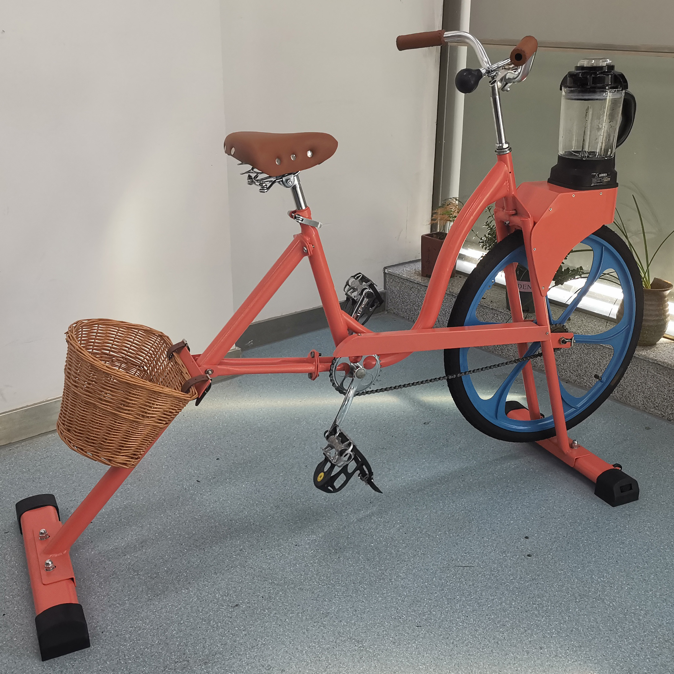 EXI spinning indoor and outdoor exercise fit bike/cycling and blend/smoothie blender bike
