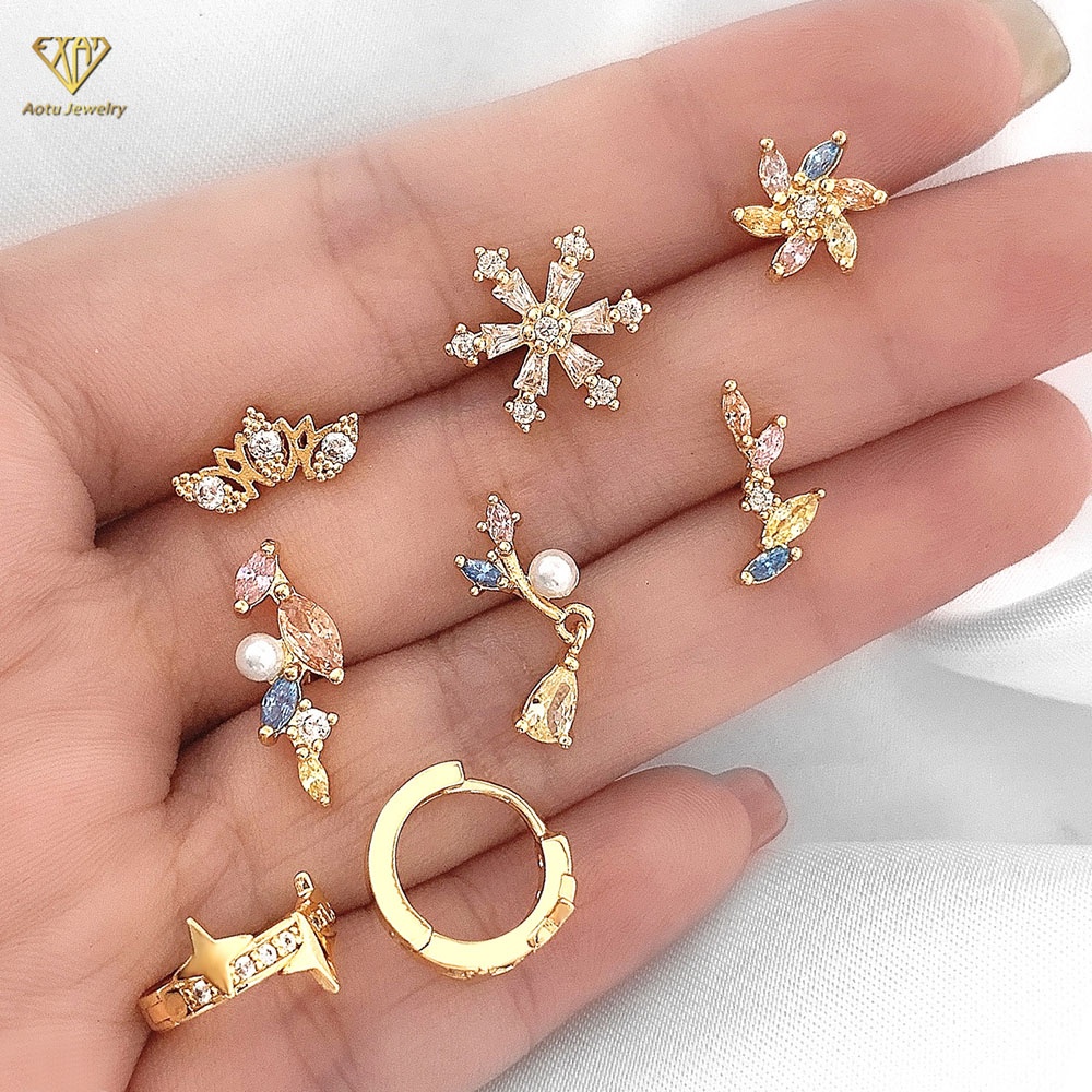 New Piercing Jewelry Gold Plated Needle Screw Stud Earrings Flower Snowflake Small Ear Bone Nails Earrings