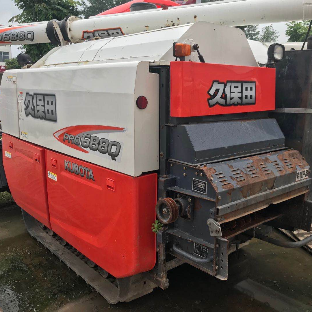 Китай вторая рука Япония зерноуборочный комбайн KUBOTA Pro 688Q по дешевой цене