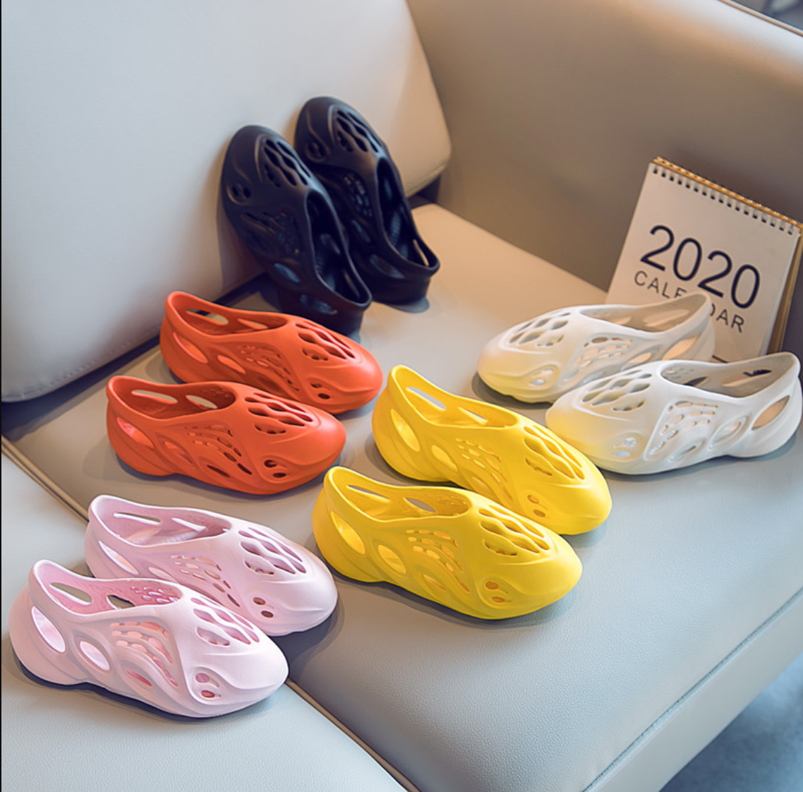 2021 wholesale Summer kids Fashion Slipper Beach Sandals Jelly Water Shoes Footwear for girls boys Children's sandals