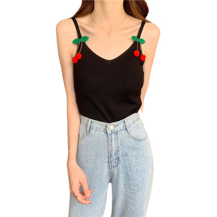 2021 beautiful back black small suspender vest with V-shaped T-shirt and cherry decorative knitted suspender vest