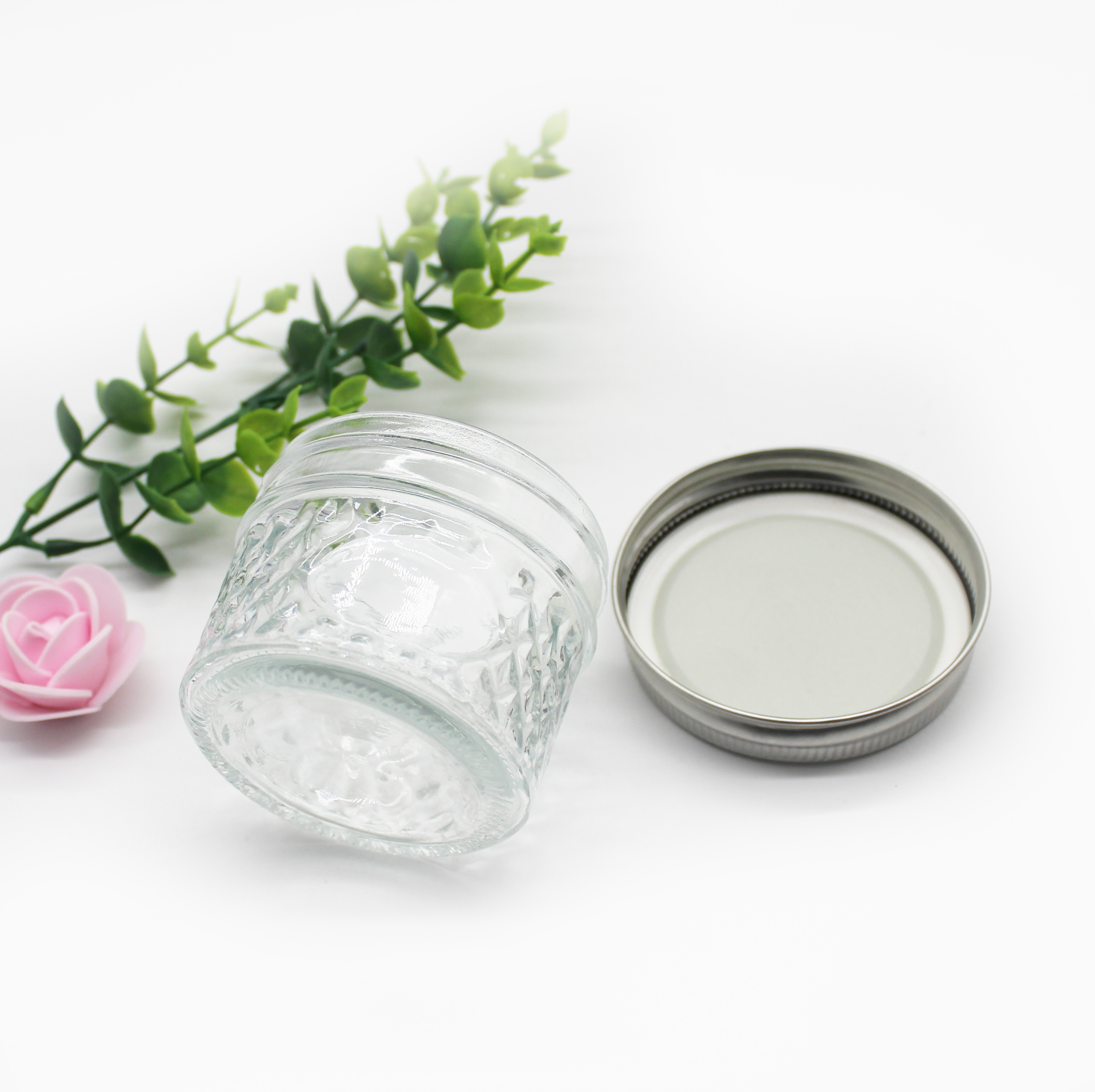 in stock 100ml 4oz rhombic engraving shape glass mason jar jam honey glass jar with silver cap