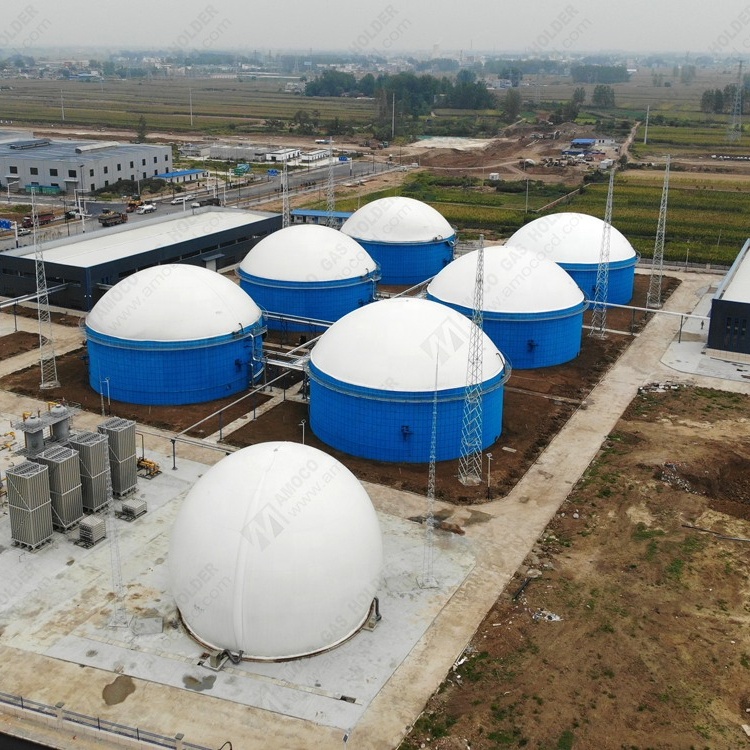 Двойной мембранный держатель для биогаза, устанавливаемый на завод по производству бычьего навоза в Великобритании