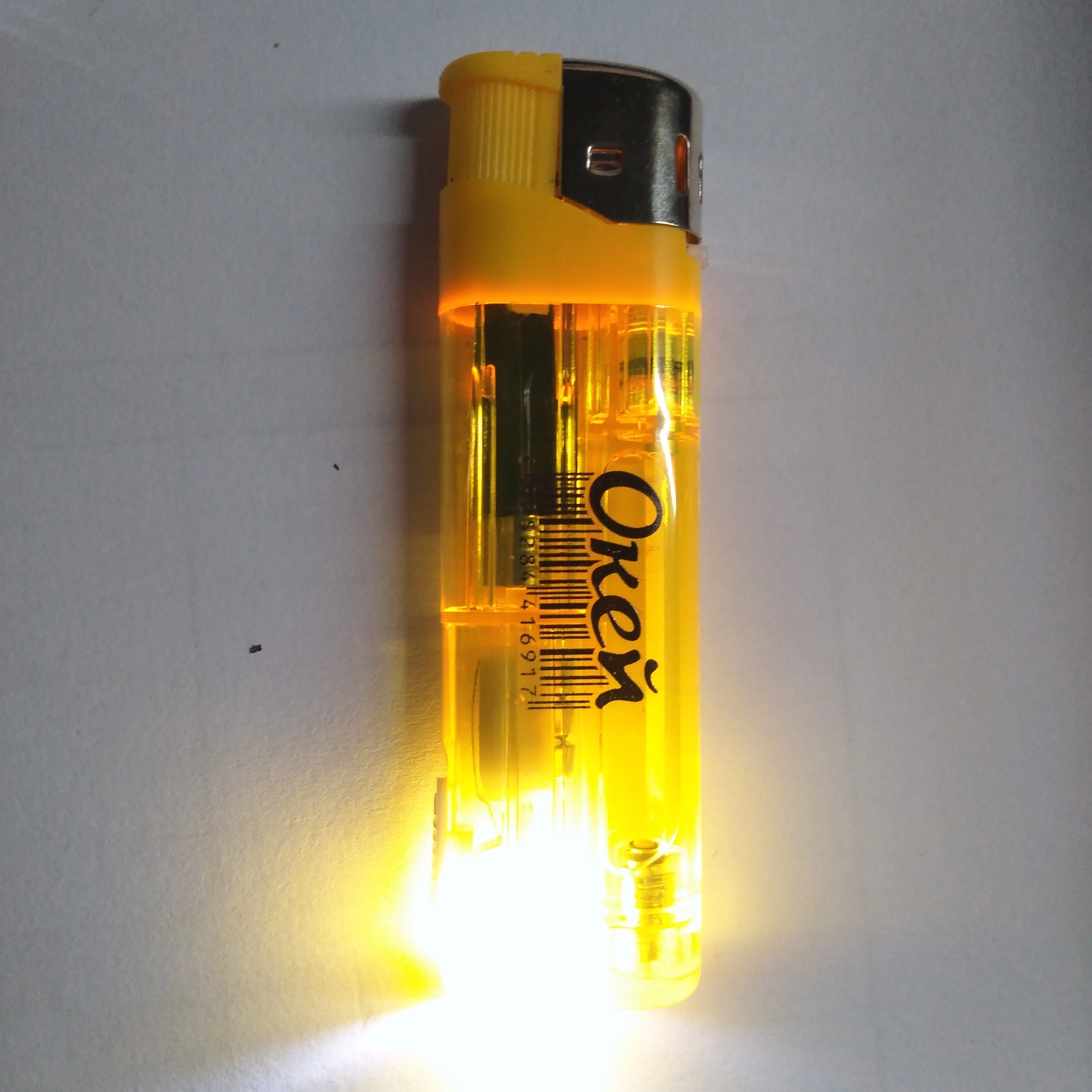Plastic electric flame lighter with led flash lighter smoking accessories HP-169LED flash lighter with led light