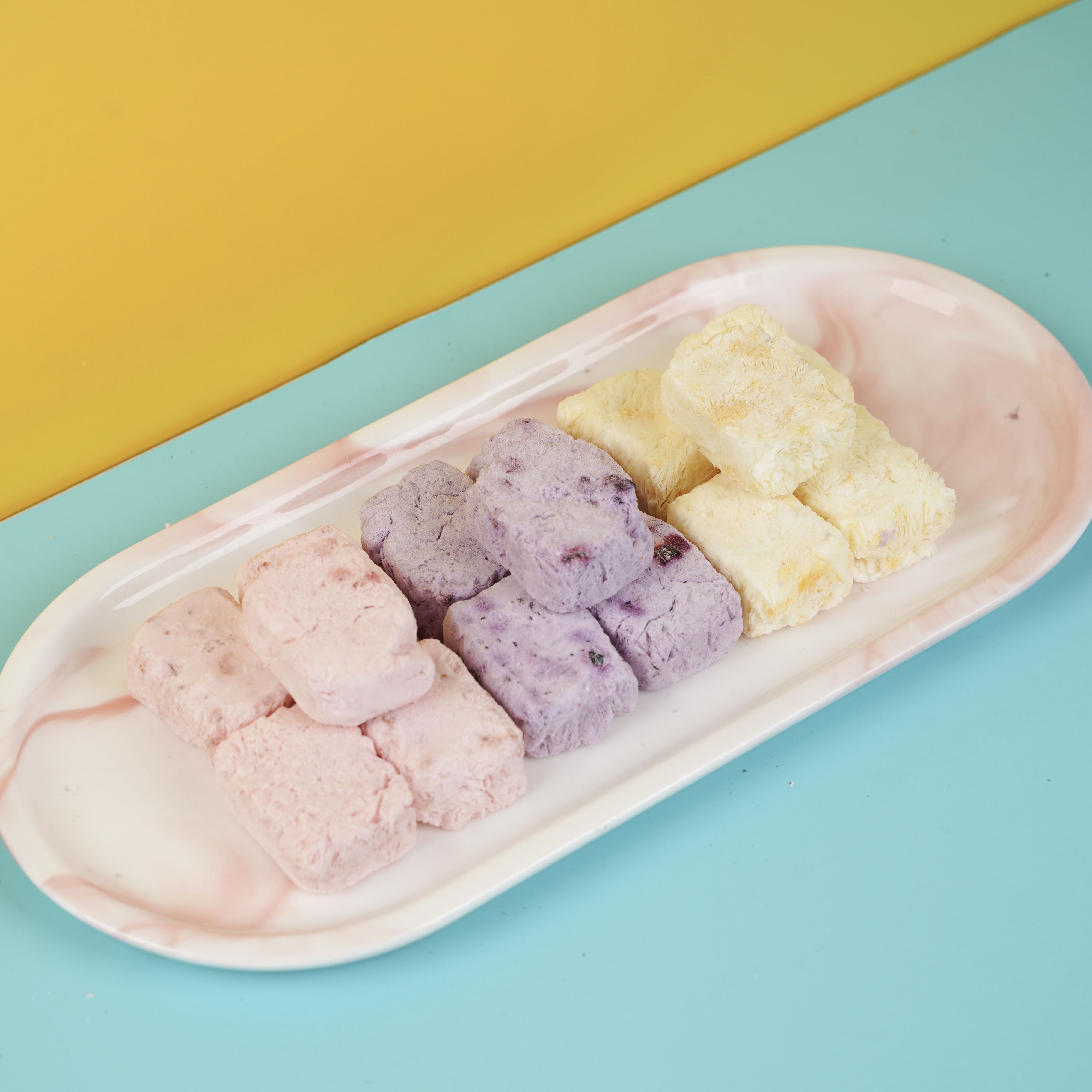 Popular 3g/cube Healthy Candy OEM Low MOQ nutritious infant Packing Quality infant Snacks Freeze Dried fruit Yogurt chunk