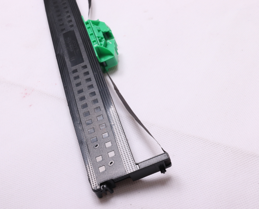 Ленточный картридж в машине для OLIVETTI PR2 + K10
