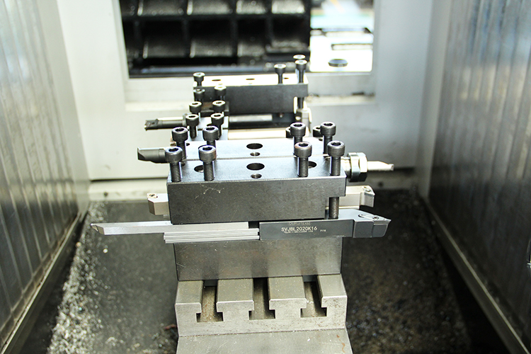 Тайвань Аксессуары Япония аксессуары высокой точности Mazak CNC токарный станок для продажи