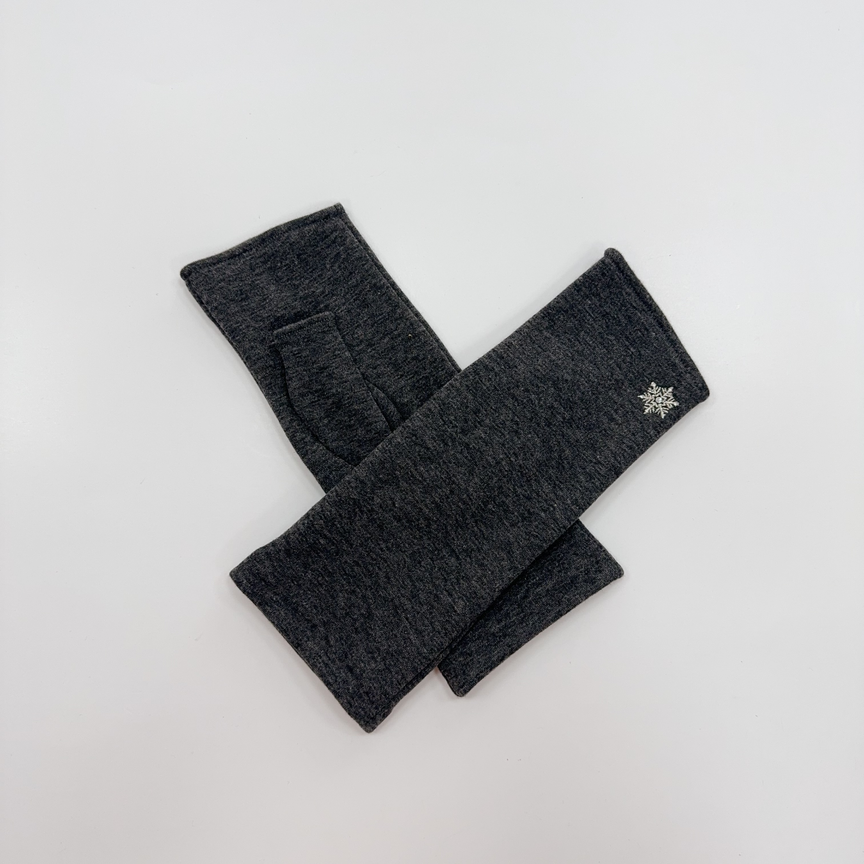 Winter Women Sew Fingerless Gloves With Snowflake Embroidery Embellishment and Plush Inside Accept Customized Logo