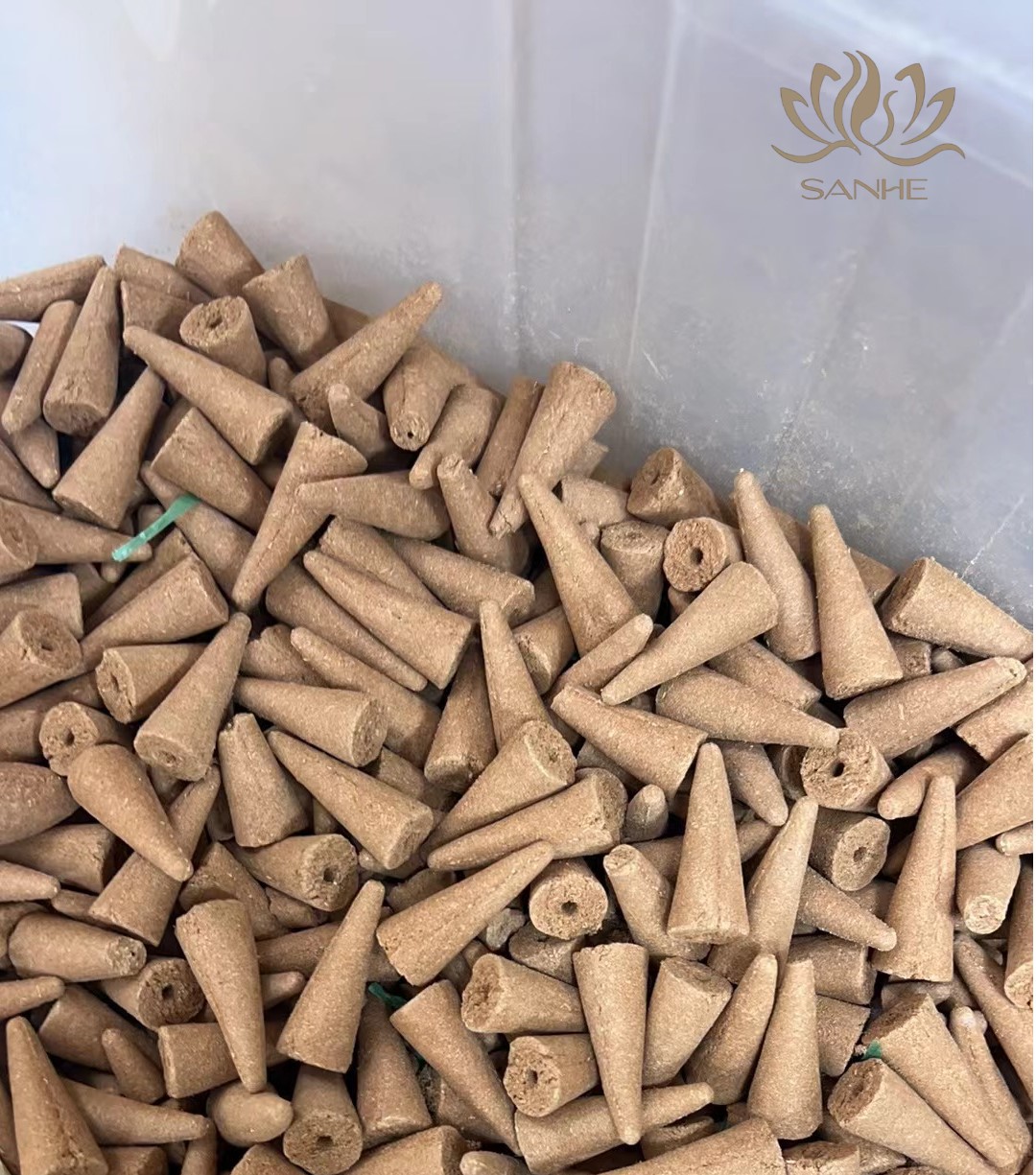 wholesale sweet woody bakhoor bukhoor oudh agarwood oud wood coil incense
