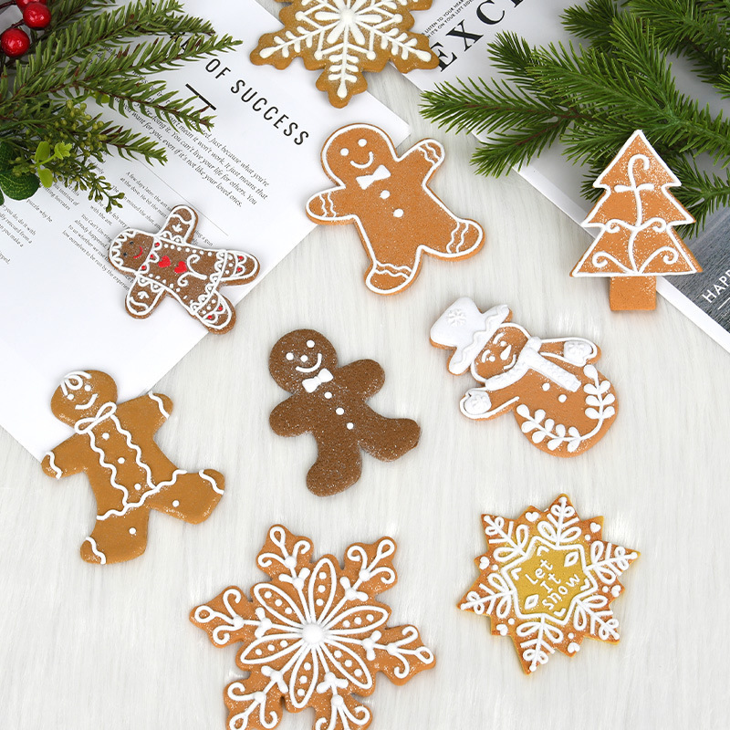 High Quality Handmade Small Hanging Clay Gingerbread Man Christmas Tree Ball Ornaments Holiday Accessories Pendant Layout Scene