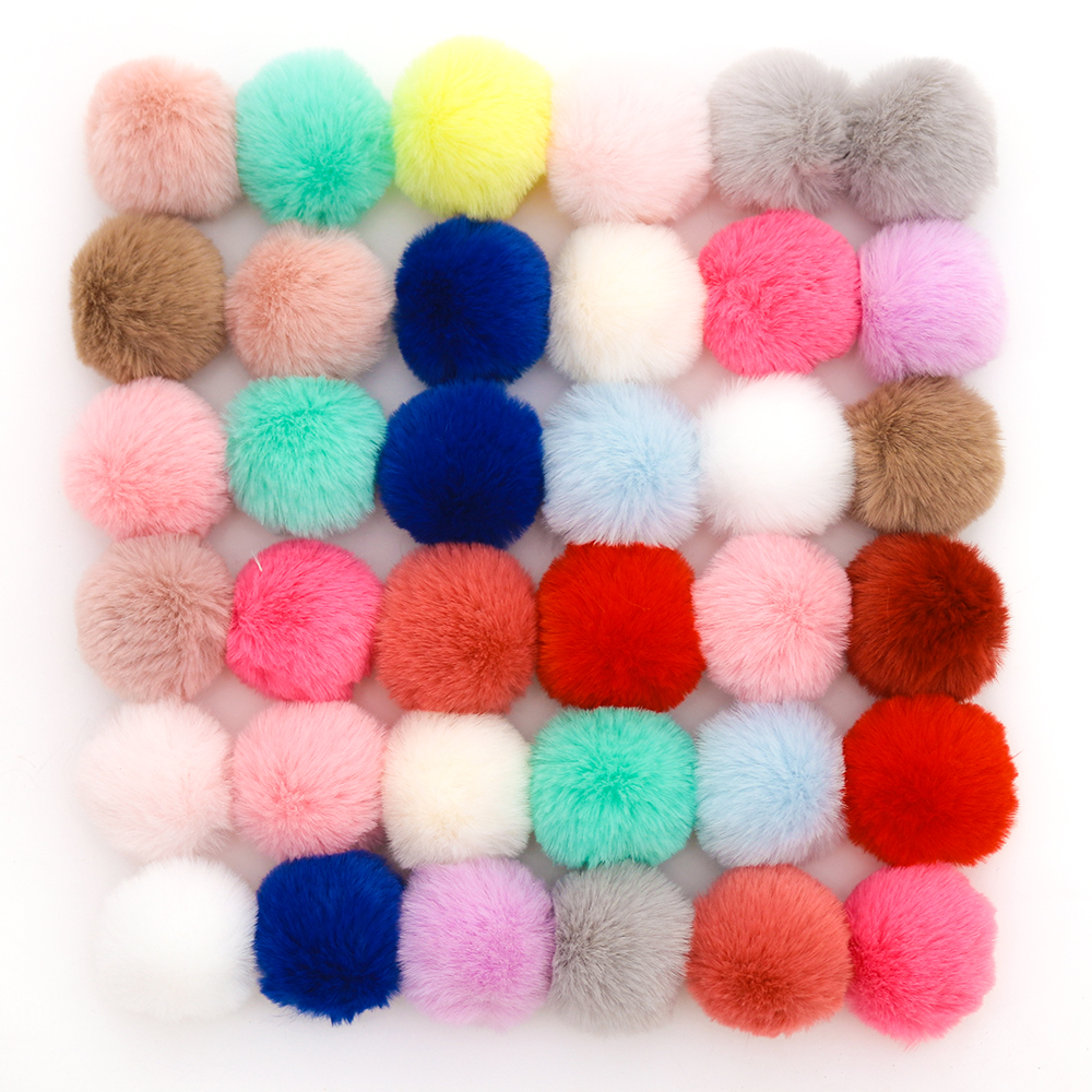 Bulk colorful pompoms Christmas decoration pompoms fluffy fur ball keychain pendant