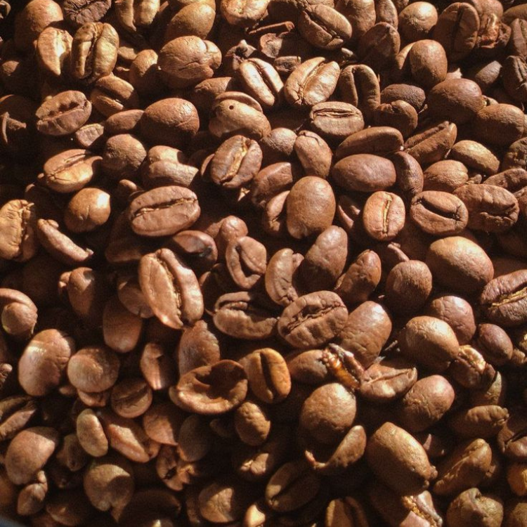 Custom Design High Quality High Energy Coffee Shop Arabica Coffee Beans Custom Packing Vietnamese Factory
