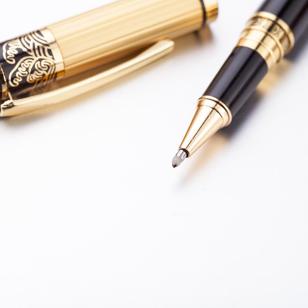 Полный металлический Ролик Шариковая ручка Средний 0,7 мм Refill Gold Clip Rollerball Pen
