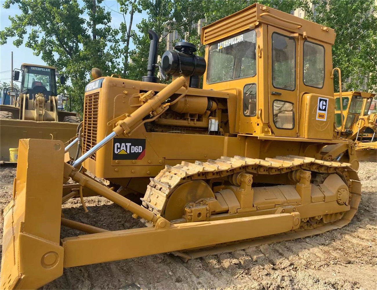 Б/у гусеничный бульдозер CAT D6D гусеничный бульдозер D6D D6G D6R бульдозер CAT D6 трактор