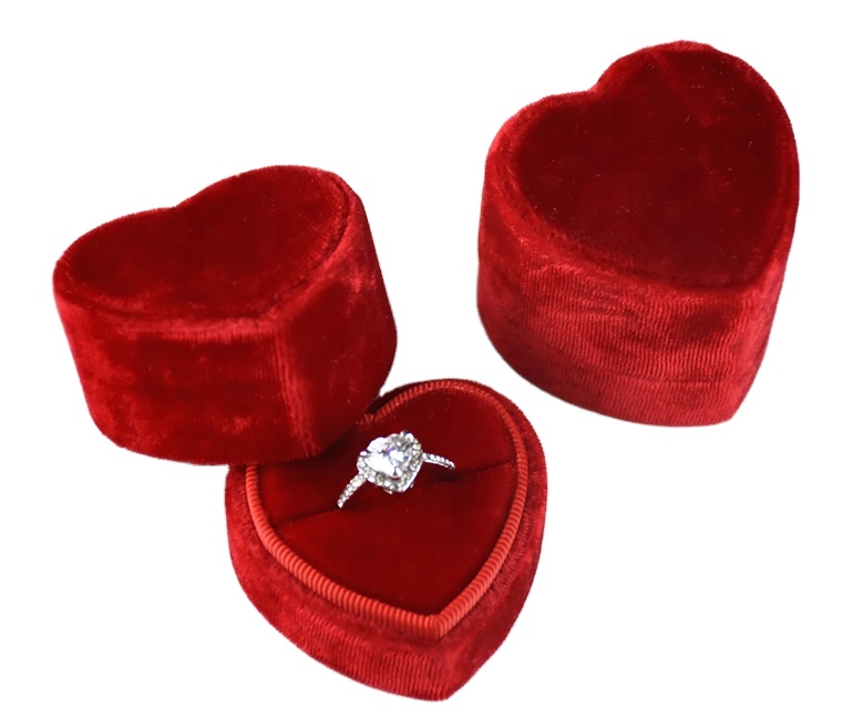 High quality red heart shape velvet wedding ring packaging box