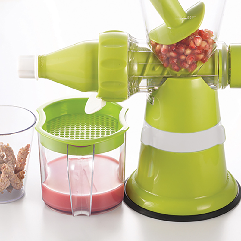 Best Selling 2021 Latest Bpa Free Multifunction Green Hand Crank Juicer Grapes Tabletop Juicer