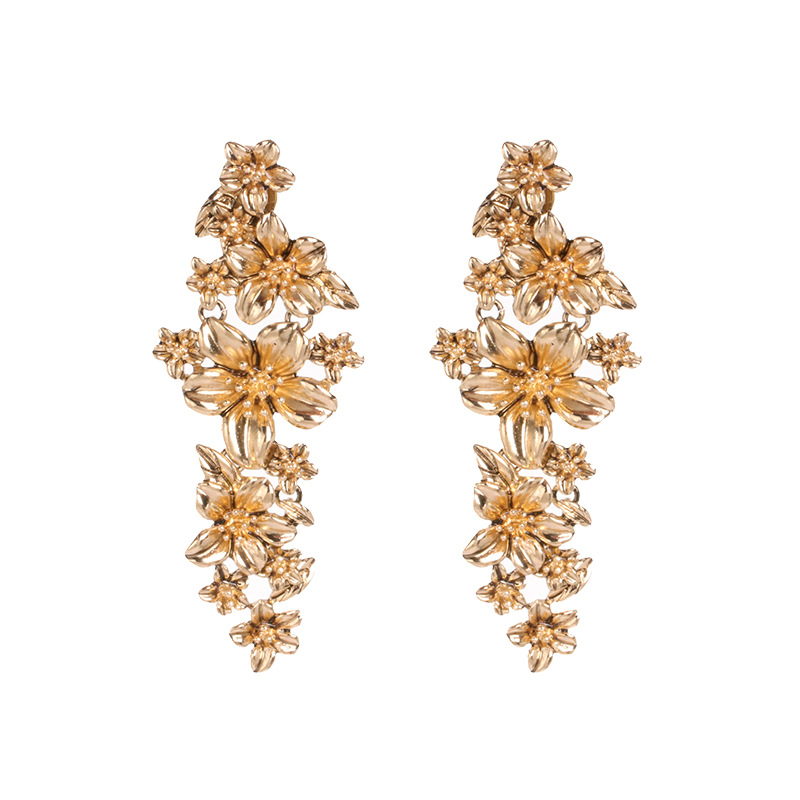 Hot selling geometric long alloy flower earrings in Europe and America exaggerated metal piece gold earrings female earrings