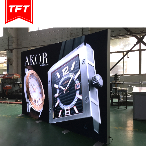 Выставочная стенд с тканевой подсветкой