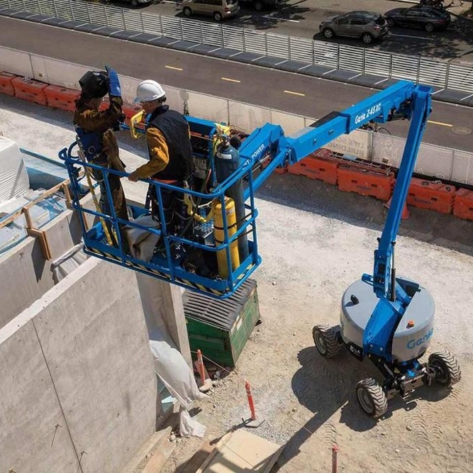 300 kg 18m Self-propelled Towable Articulated Electric Boom Lift for Construction Works adjustable height work platform