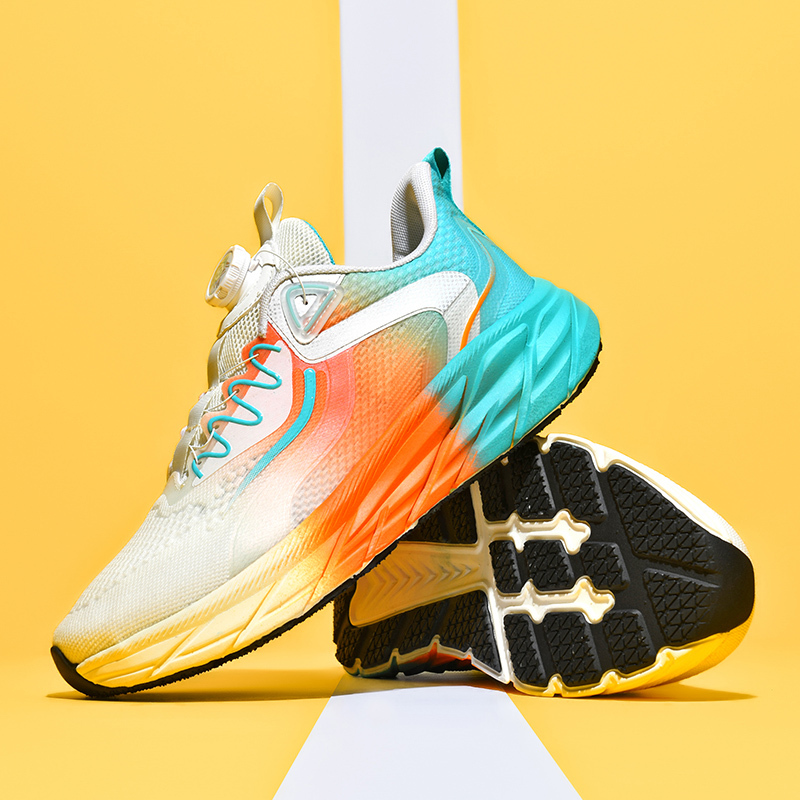 New Fashion Comfortable And Breathable Rubber Shoes High Quality Colorful Walking Men's Sports Shoes Customizable Logo